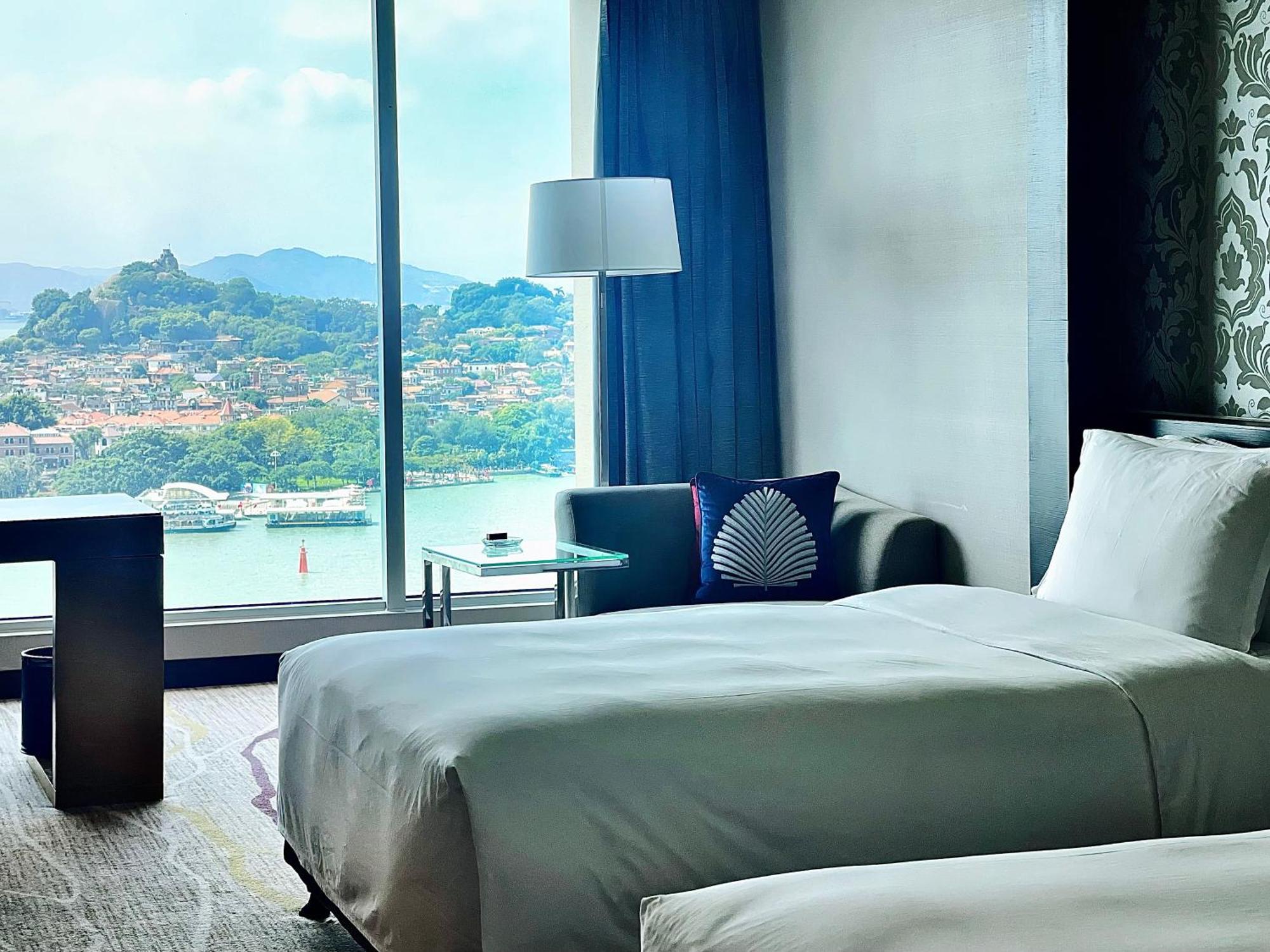 Swiss Grand Xiamen-Harbour View Hotell Exteriör bild