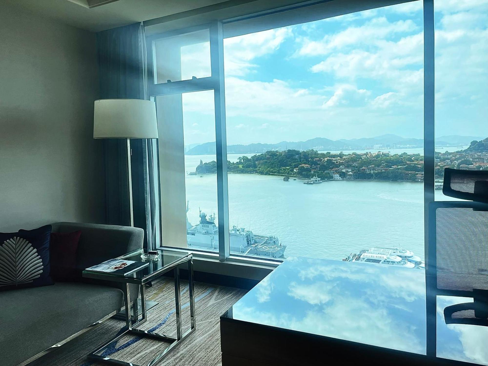 Swiss Grand Xiamen-Harbour View Hotell Exteriör bild