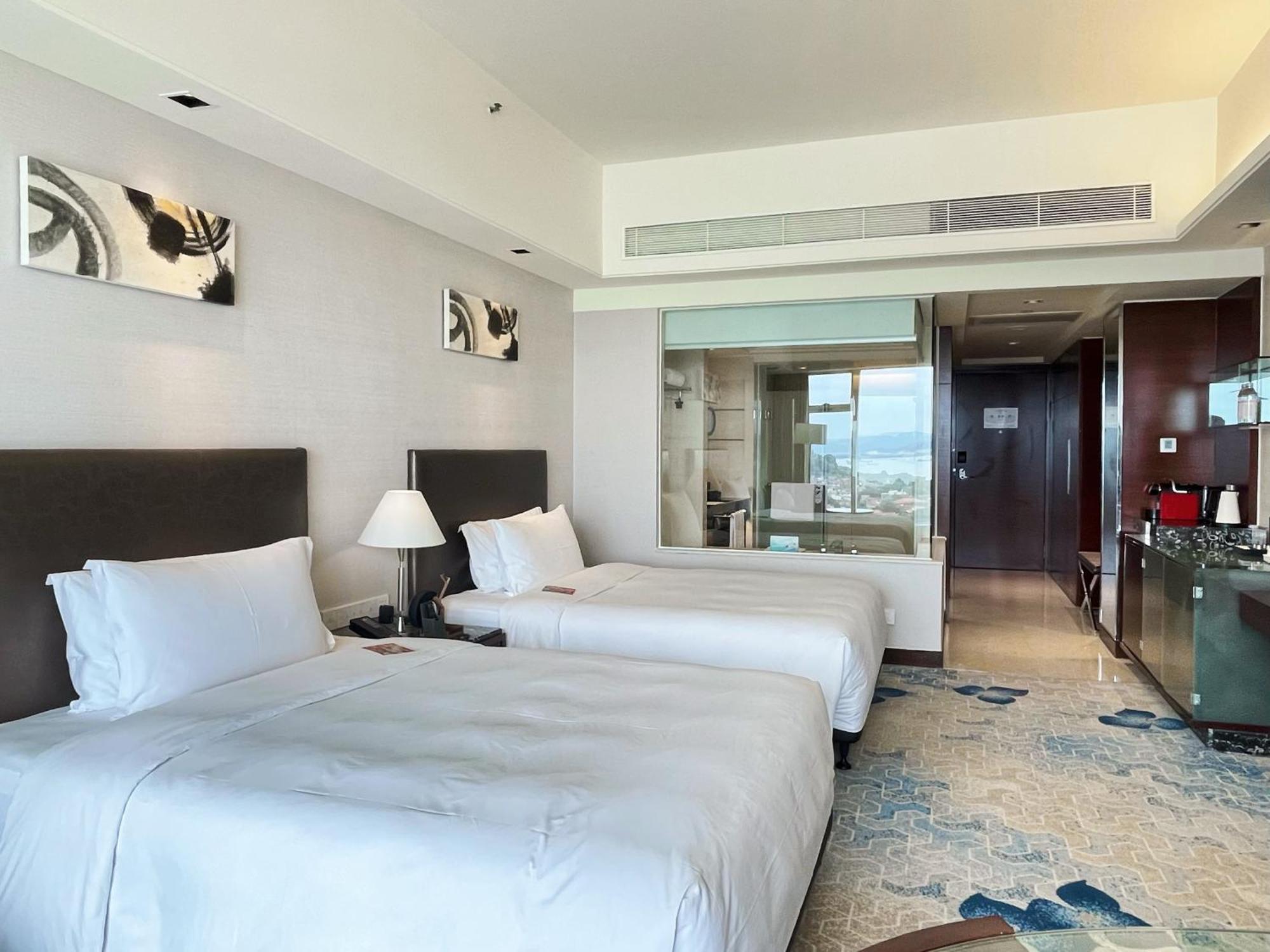 Swiss Grand Xiamen-Harbour View Hotell Exteriör bild
